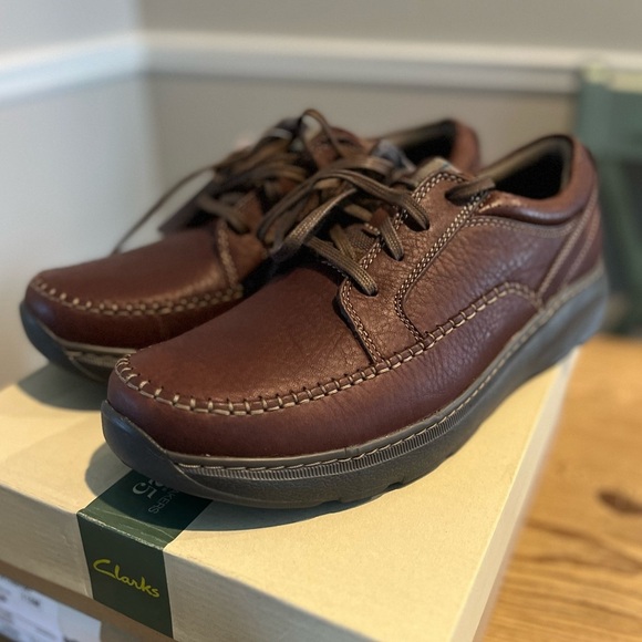 Clarks Charton Vibe Brown Leather Lace Up Shoe - Picture 1 of 12